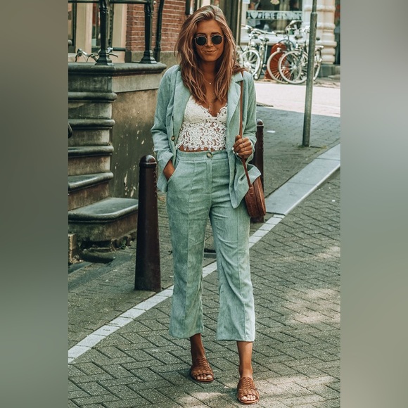 New with Tags- Seven Wonders the Label-Pistachio Corduroy Blazer - Picture 2 of 8